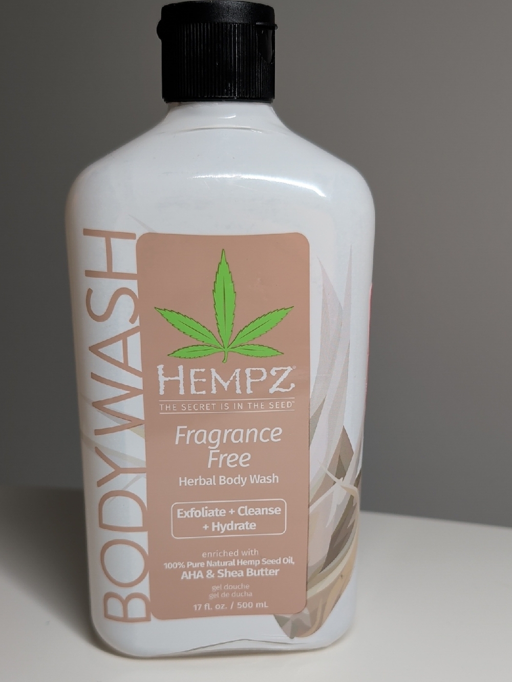 Hempz Fragrance Free Herbal Body Wash — White & Black